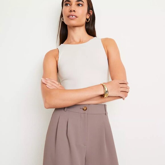 LOFT Versa 360 Knit Tank Bodysuit White Clay Cream Sleeveless Basics Size M - Picture 9 of 9